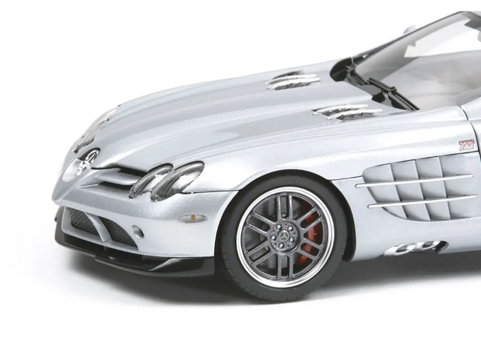 Model Kit Mercedes-Benz SLR McLaren 722 Edition 1/24 Scale Model by Tamiya