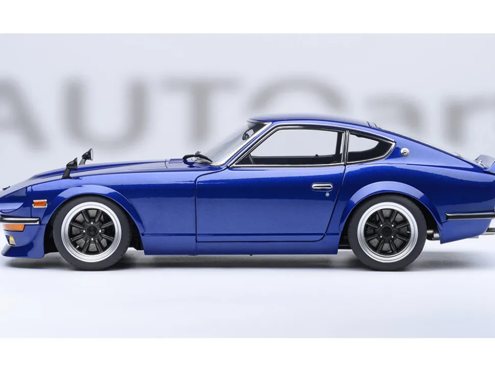 Nissan Fairlady Z RHD (Right Hand Drive) "Akuma No Z" Blue Metallic "Wangan Midnight - Comic #1 Version" Manga 1/18 Model Car by Autoart