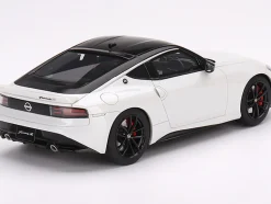 Nissan Fairlady Z Version ST 2023 Everest White RHD 1/18 Model Car Top Speed TS0413