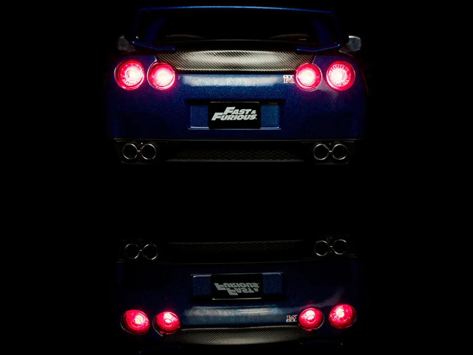 2009 Nissan GT-R R35 Blue Metallic Carbon Lights Brian Figurine Fast & Furious Movie 1/18 Diecast Model Car Jada 31142