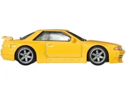 Nissan Skyline GT-R (R32) Pandem RHD (Right Hand Drive) Yellow