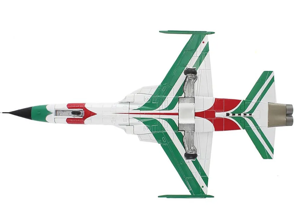 Northrop F-5E Tiger II Aircraft "#1, 3-7099, IIAF Golden Crown" Imperial Iranian Air Force "Air Power Series" 1/72 Diecast Model by Hobby Master