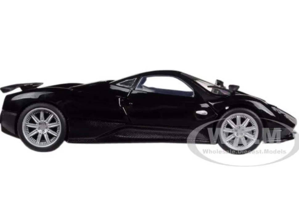 Pagani Zonda F Black 1/24 Diecast Car Model Motormax 73369