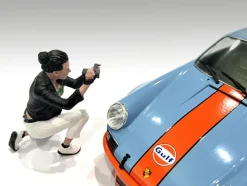 Photographers Figure #5 for 1/18 Scale Models by American Diorama