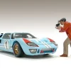 Race Day 1 Figurine III for 1/24 Scale Models American Diorama 76385
