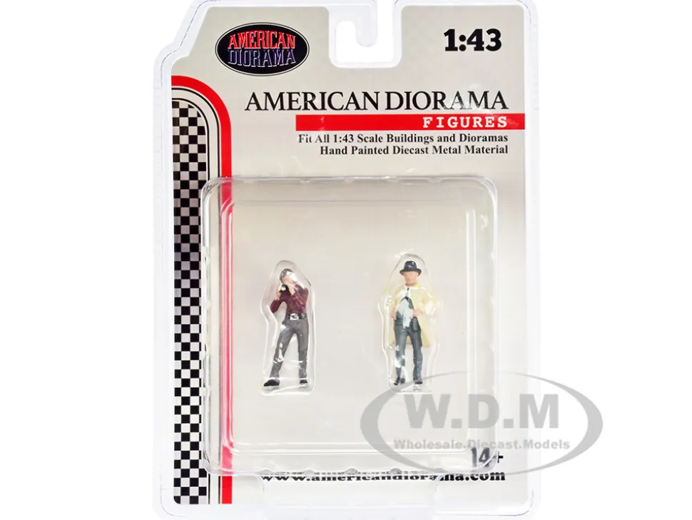 Race Day Two Diecast Figures Set 3 1/43 Scale Models American Diorama 38361