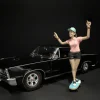 Skateboarder Figurine IV for 1/24 Scale Models American Diorama 38343