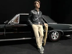 Skateboarders Figurines 4 piece Set for 1/24 Scale Models American Diorama 38340 38341 38342 38343