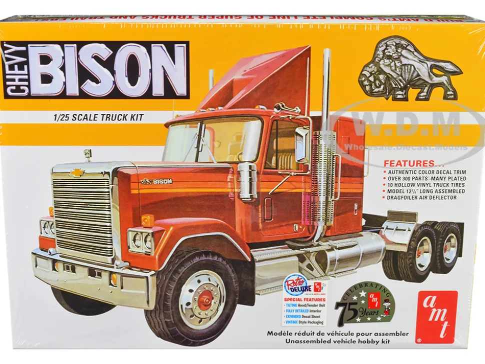 Skill 3 Model Kit Chevrolet Bison Truck Tractor 1/25 Scale Model AMT AMT1390