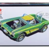 Skill 2 Model Kit 1962 Chevrolet Corvette 3 in 1 Kit 1/25 Scale Model AMT AMT1318