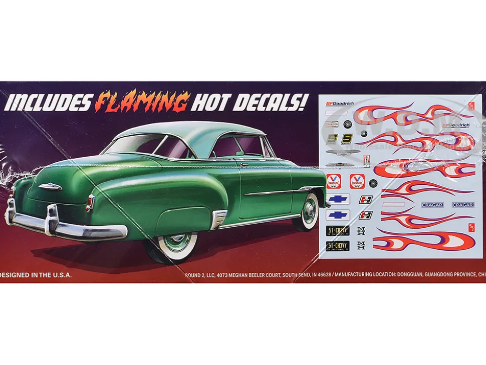 Skill 2 Model Kit 1951 Chevrolet Cruiser 3-in-1 Kit 1/25 Scale Model by AMT