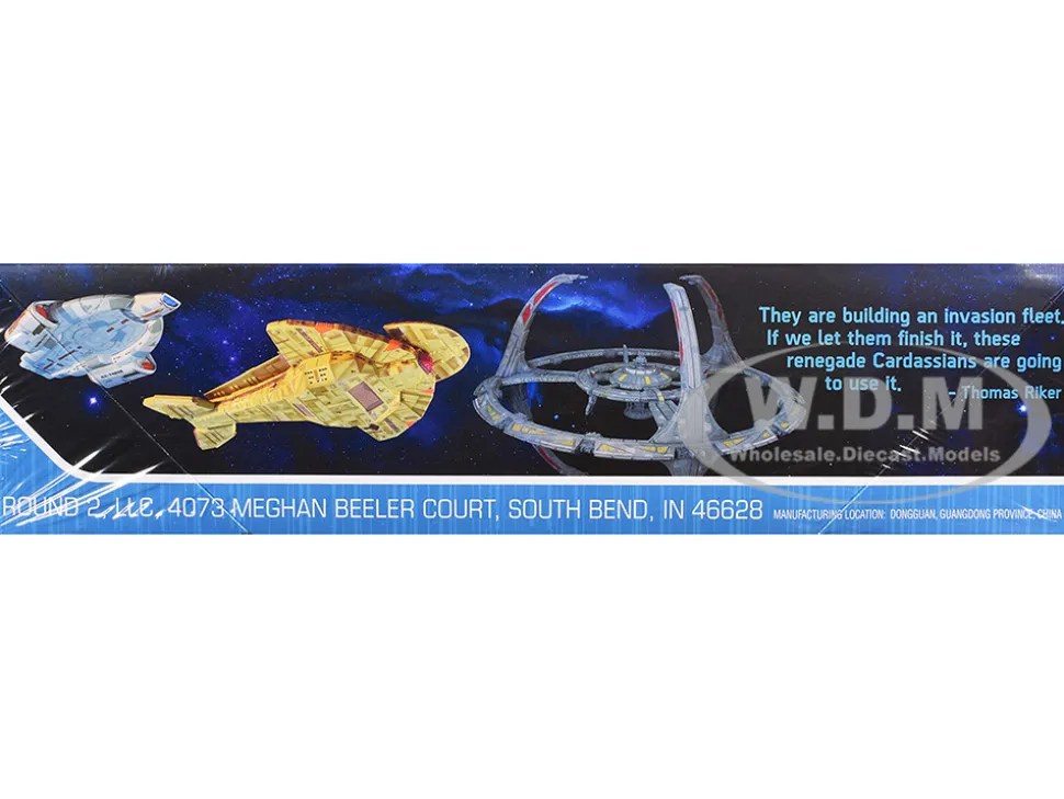 Skill 2 Model Kit Deep Space 9 Space Station with USS Defiant NX-74205 Space Ship and Cadassian Keldon-Class Cruiser "Star Trek: Deep Space Nine" (1993-1999) TV Series 1/3300 Scale Model by AMT