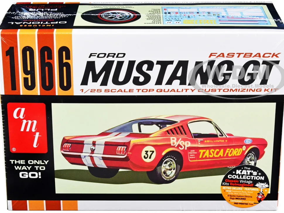 Skill 2 Model Kit 1966 Ford Mustang GT Fastback 1/25 Scale Model AMT AMT1305