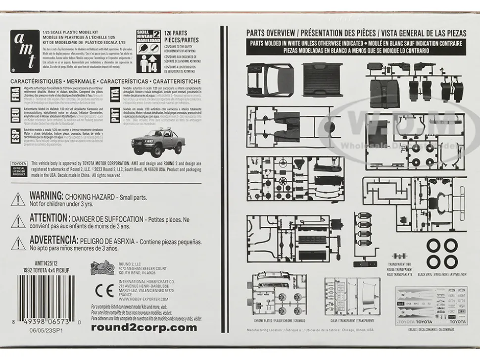 Skill 2 Model Kit 1992 Toyota 4x4 Pickup Truck 2023 1/20 Scale Model AMT AMT1425