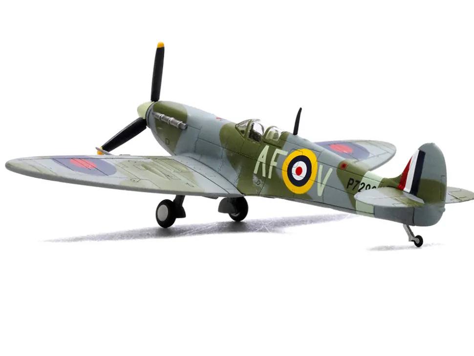 Supermarine Spitfire Mk IIa Fighter Aircraft "P7290, Air Fighting Development Unit, RAF Duxford" (1942) Royal Air Force 1/72 Diecast Model Airplane by Legion