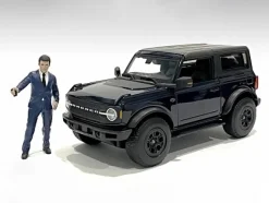The Dealership Male Salesperson Figurine for 1/24 Scale Models American Diorama 76407
