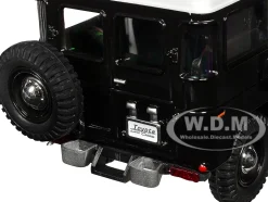 Toyota FJ40 Land Cruiser Black with White Top 1/24 Diecast Model Car Motormax 79323BK