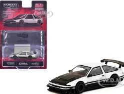 Toyota Sprinter Trueno AE86 Widebody RHD (Right Hand Drive) White and Black with Tarmac Cards 