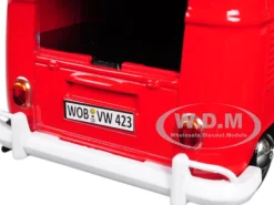 Volkswagen Type 2 T1 Fire Van Red 1/24 Diecast Model Car Motormax 79564